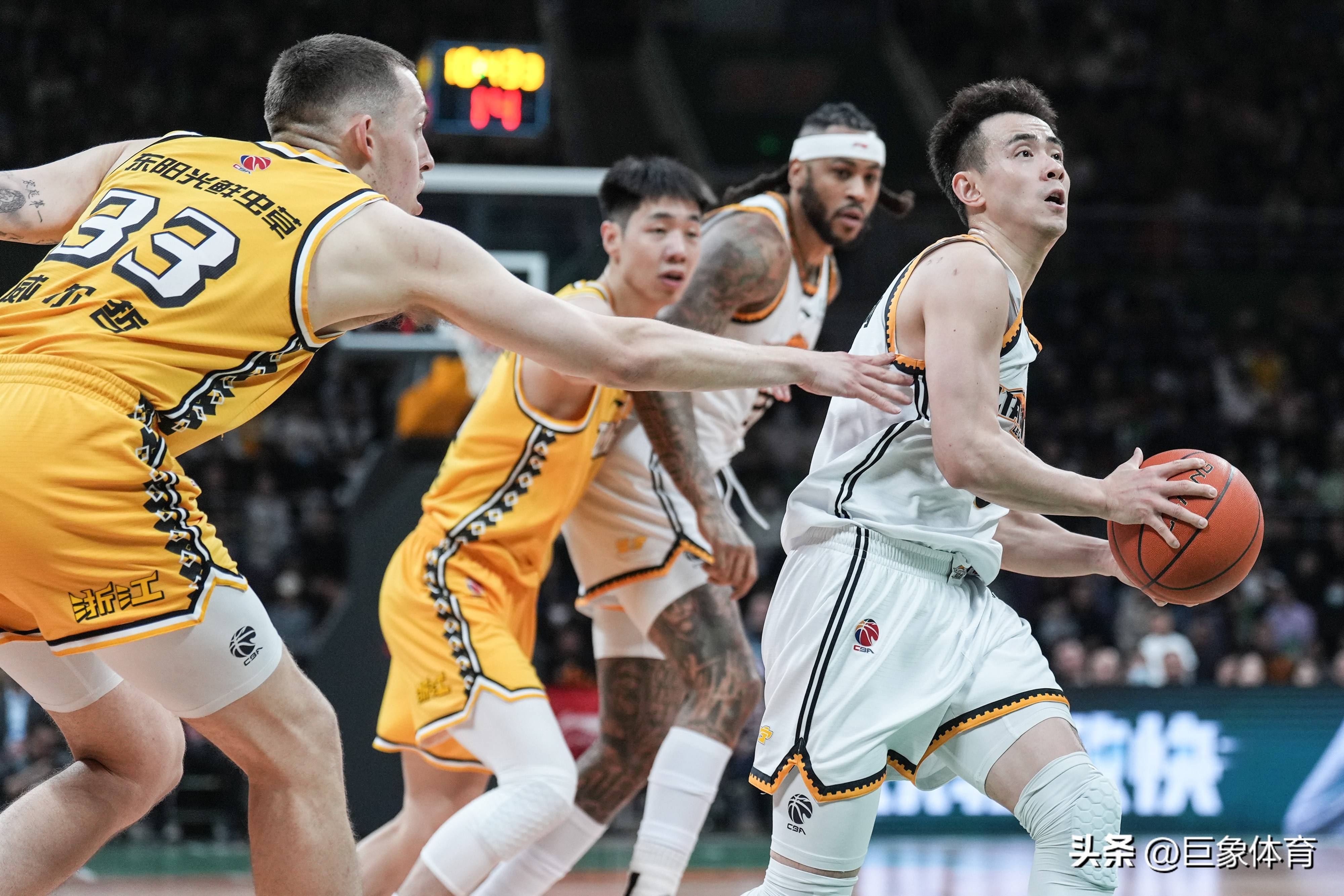 转会期浙江队完成体检：CBA季后赛节点到来；引发热议；控场能力受关注(cba外援上场新规定)
